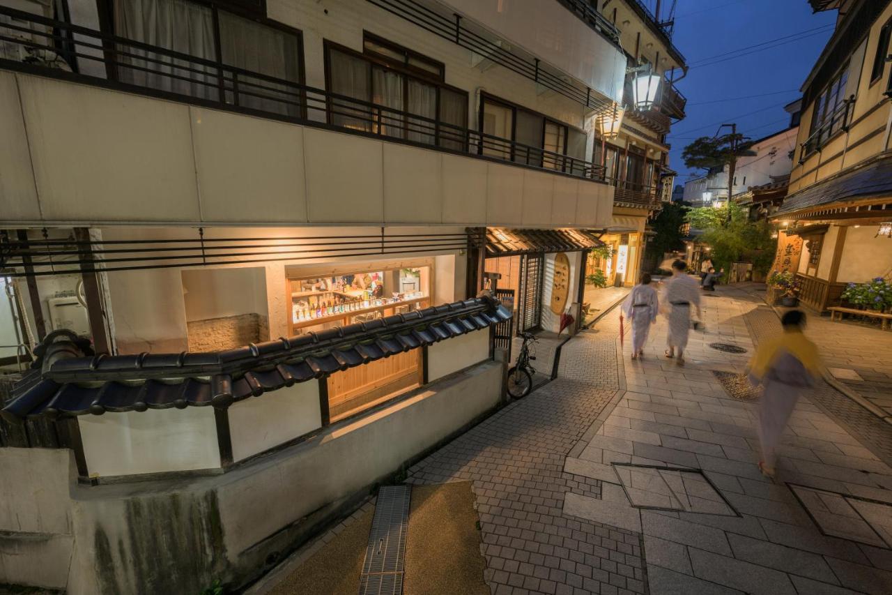 Hôtel Shibu Onsen Kadoya à Yamanouchi  Extérieur photo