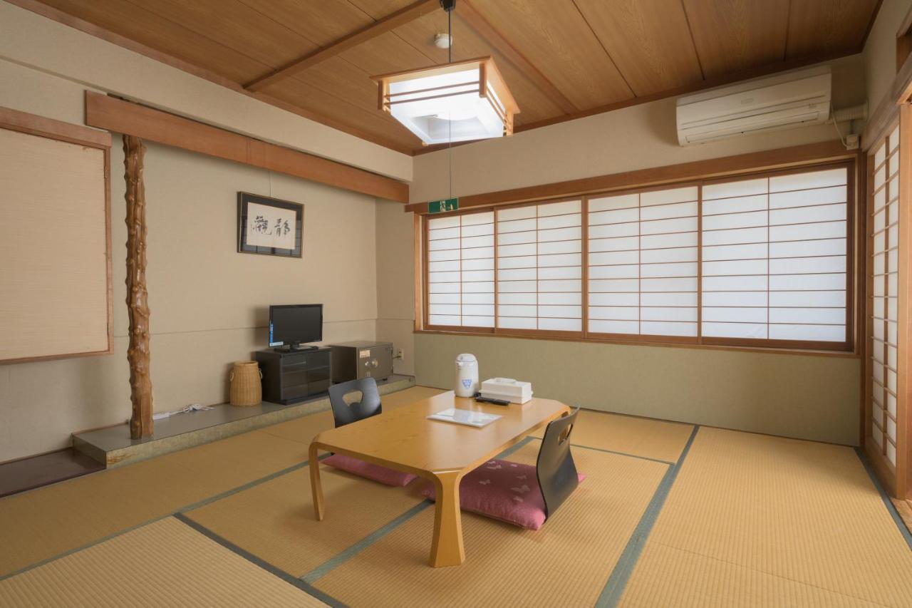 Hôtel Shibu Onsen Kadoya à Yamanouchi  Extérieur photo