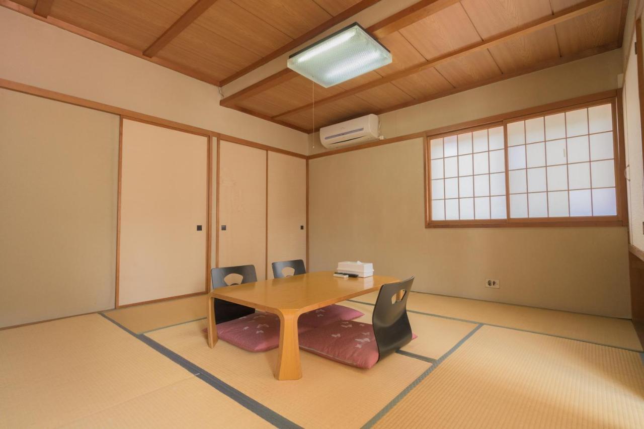 Hôtel Shibu Onsen Kadoya à Yamanouchi  Extérieur photo