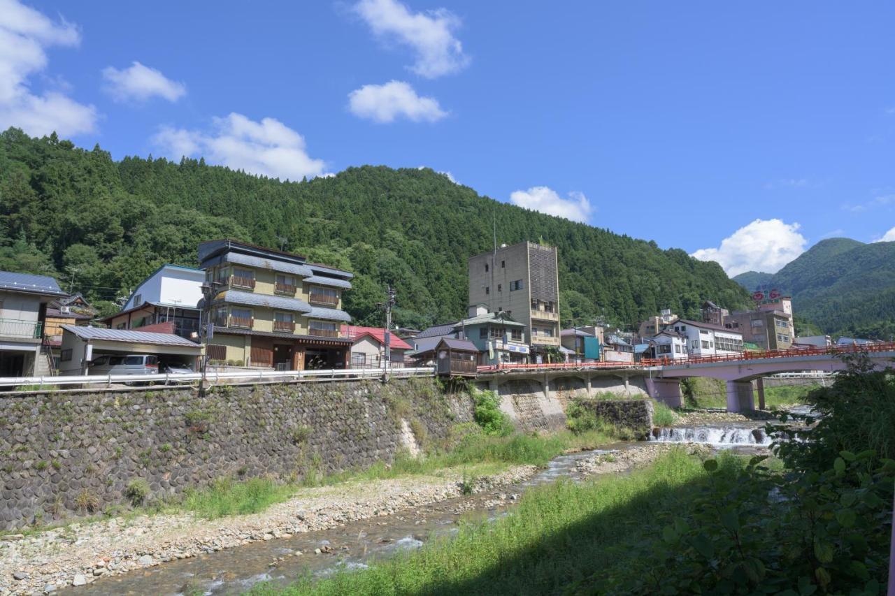 Hôtel Shibu Onsen Kadoya à Yamanouchi  Extérieur photo