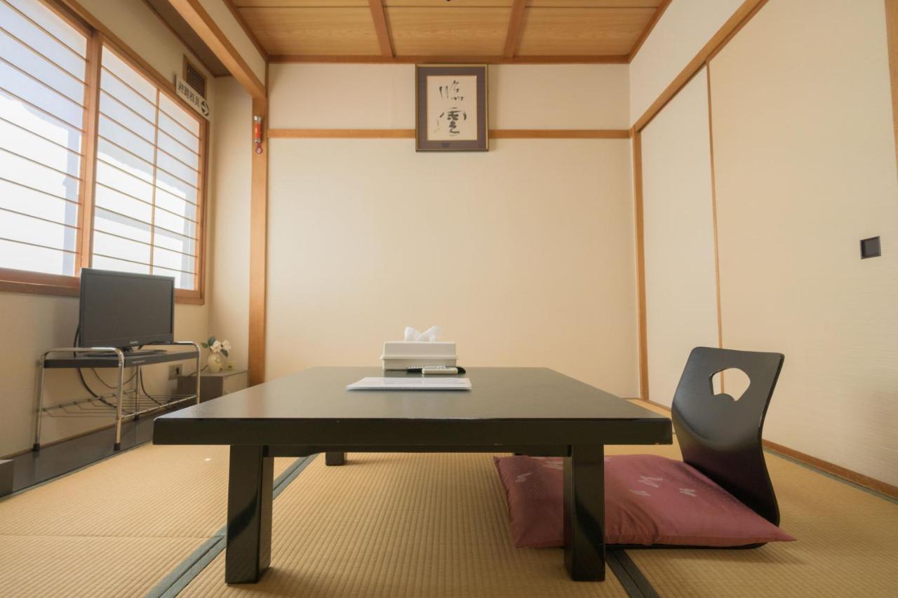 Hôtel Shibu Onsen Kadoya à Yamanouchi  Extérieur photo